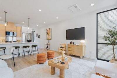 11231 Greenwood Avenue N #B, Seattle, WA 98133 - Photo 10