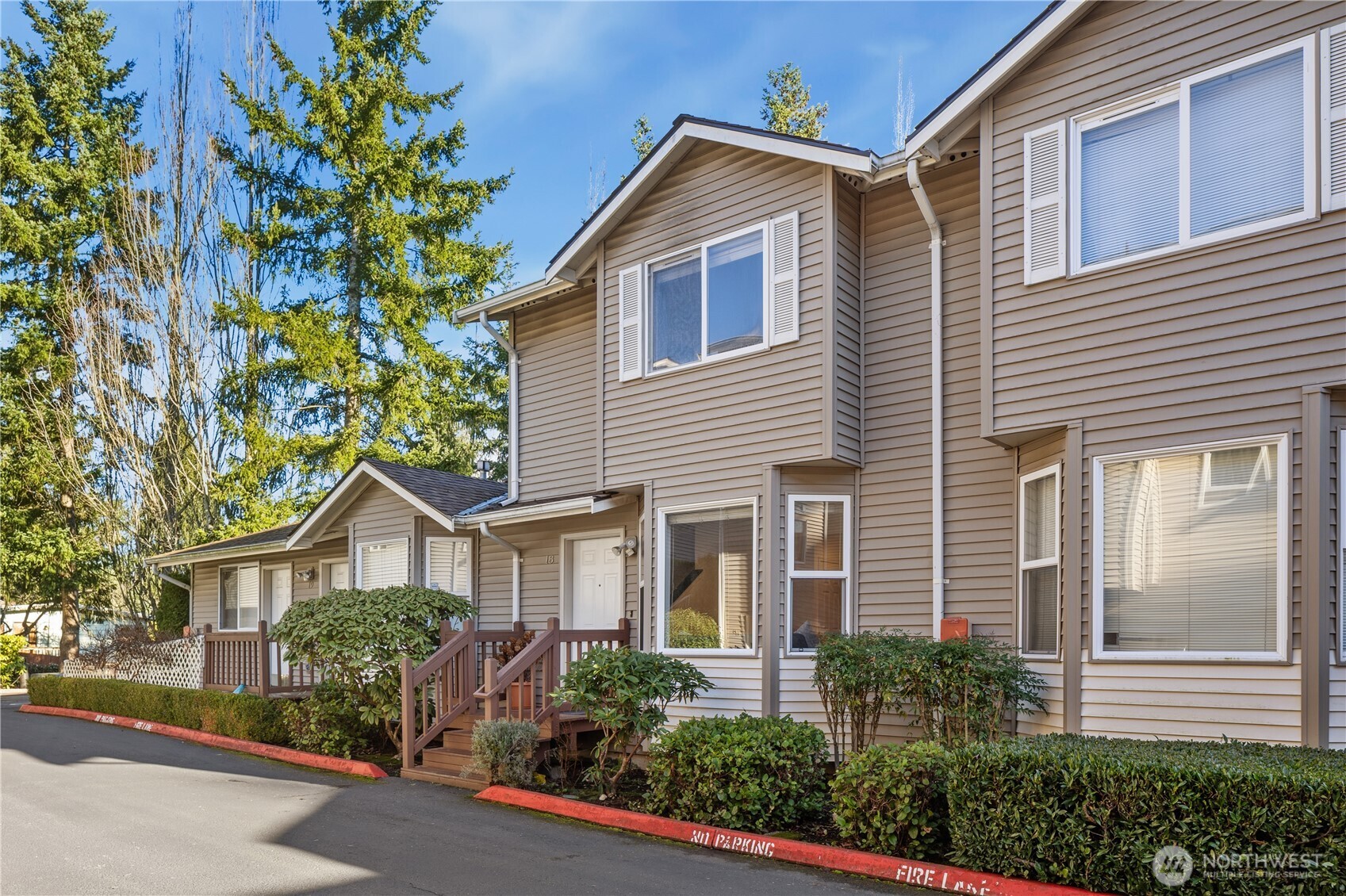 13706 26th Place W #B18, Lynnwood, WA 98087