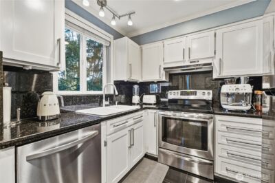 13706 26th Place W #B18, Lynnwood, WA 98087 - Photo 4