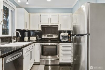 13706 26th Place W #B18, Lynnwood, WA 98087 - Photo 6