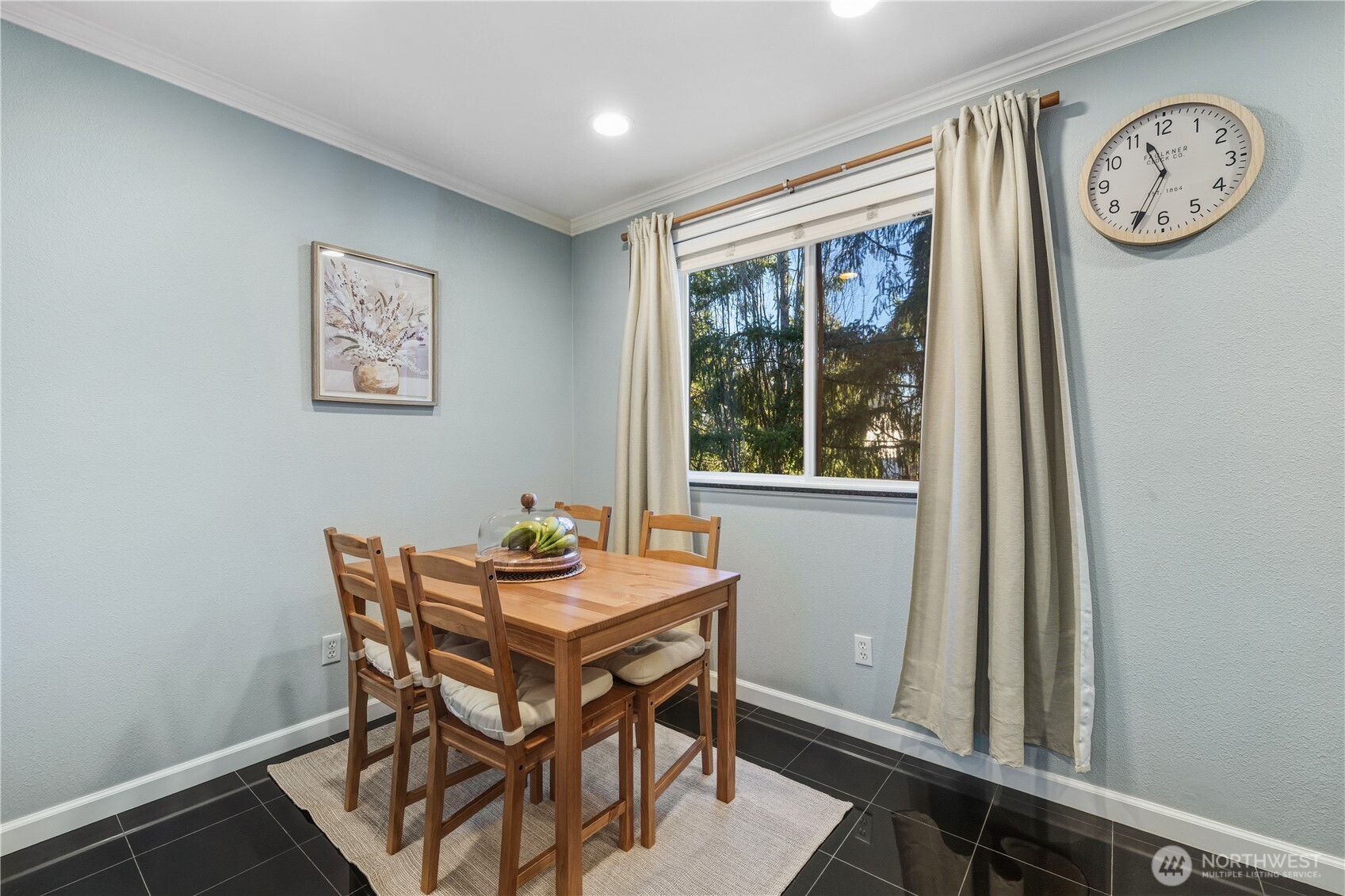 13706 26th Place W #B18, Lynnwood, WA 98087