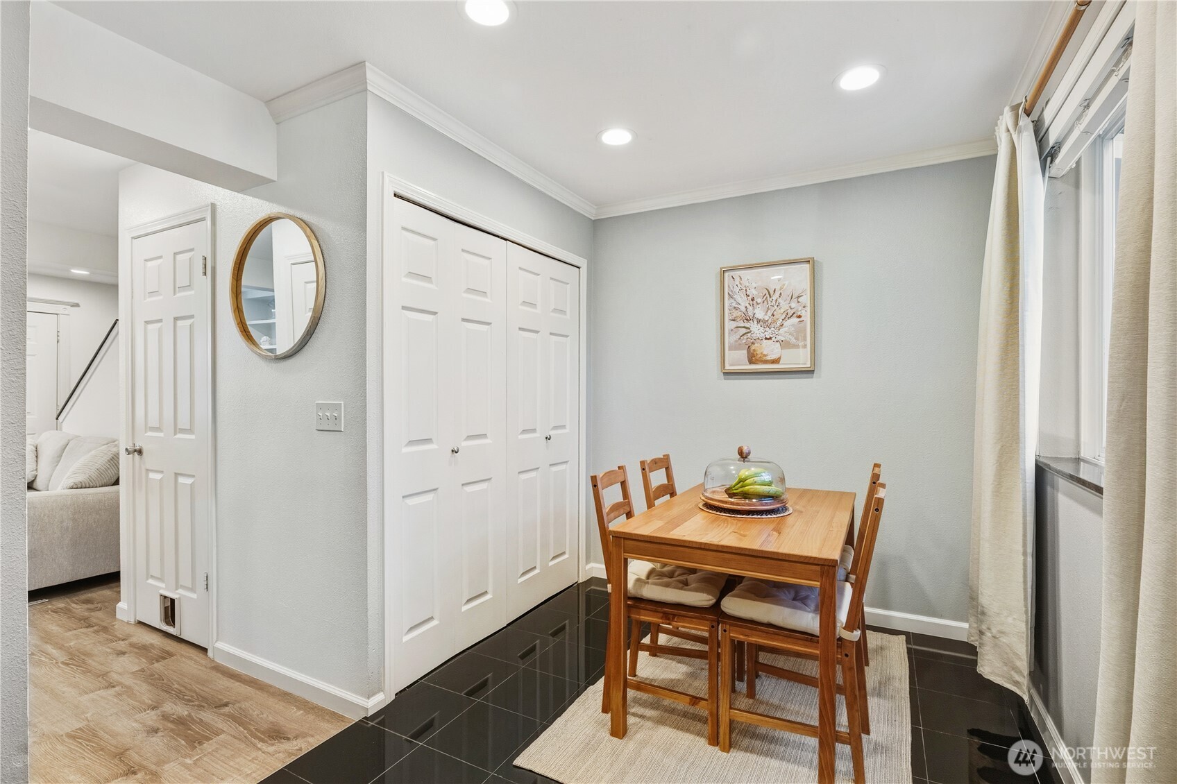 13706 26th Place W #B18, Lynnwood, WA 98087