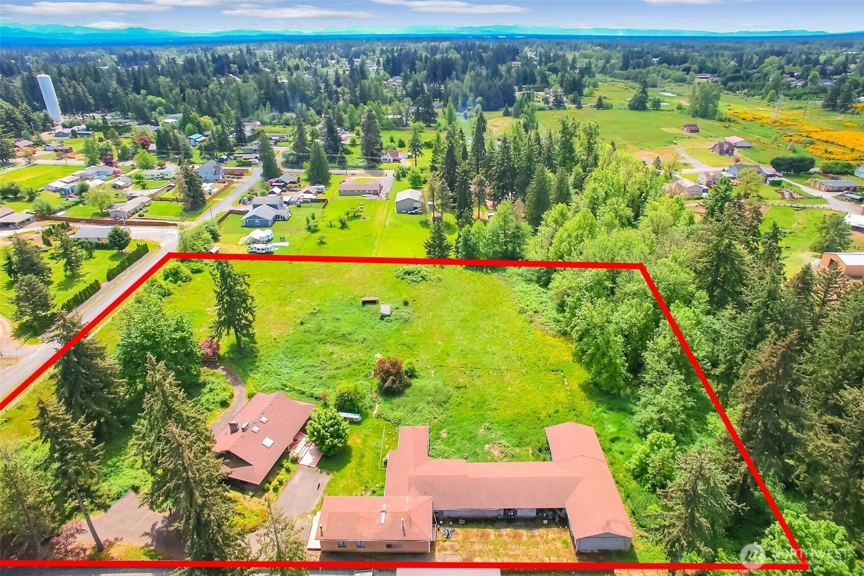 9402 48th Avenue E, Tacoma, WA 98446