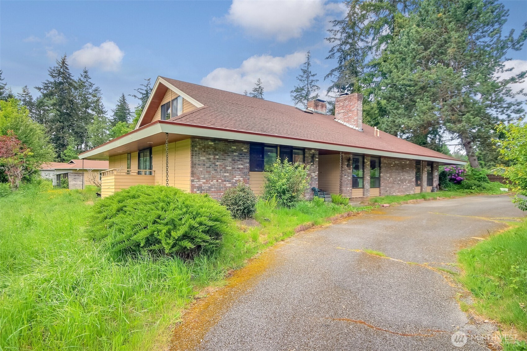 9402 48th Avenue E, Tacoma, WA 98446