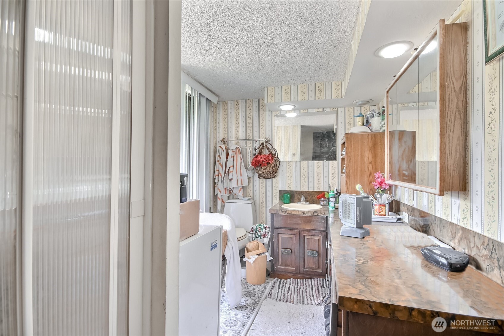 9402 48th Avenue E, Tacoma, WA 98446