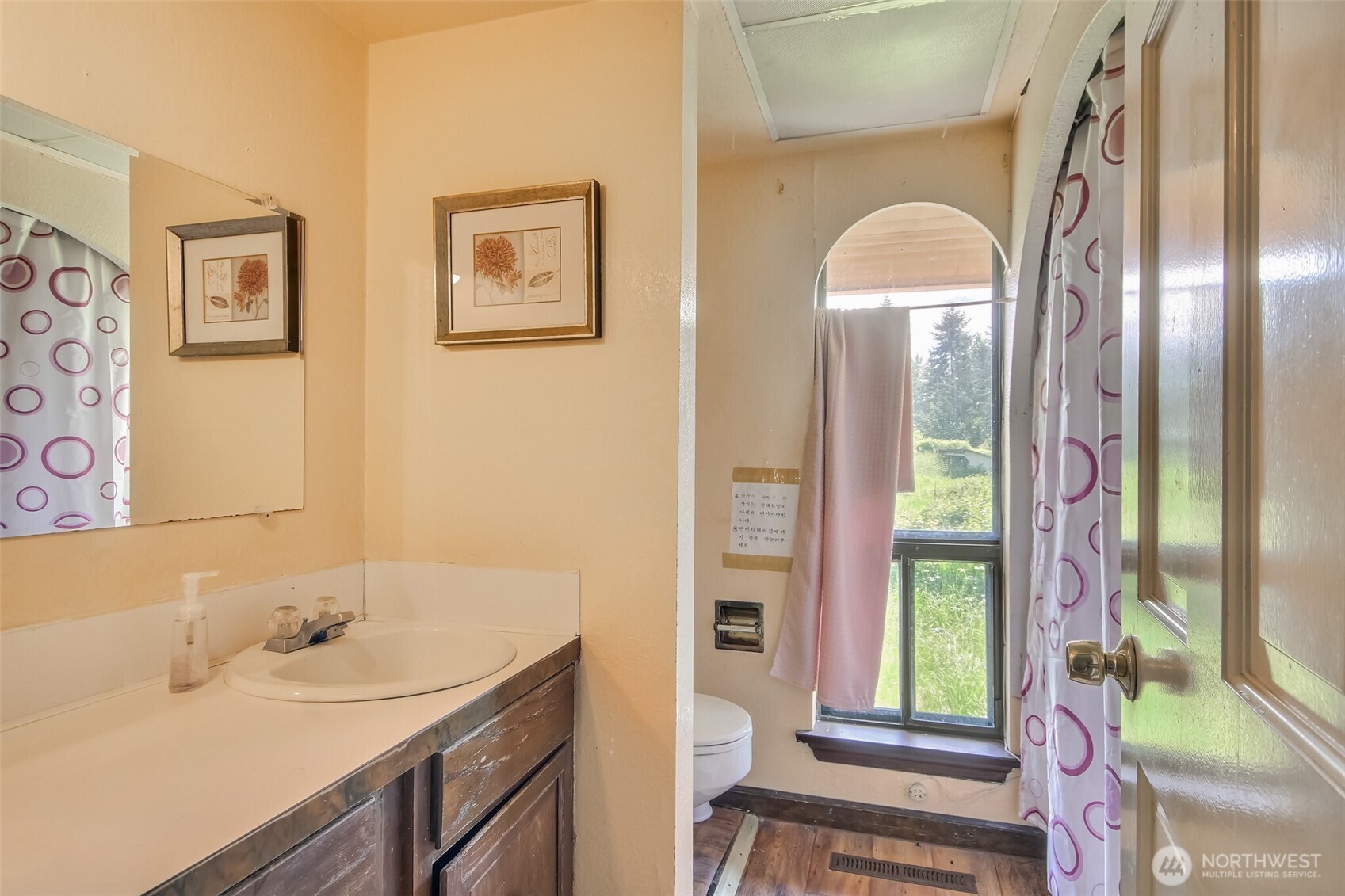 9402 48th Avenue E, Tacoma, WA 98446