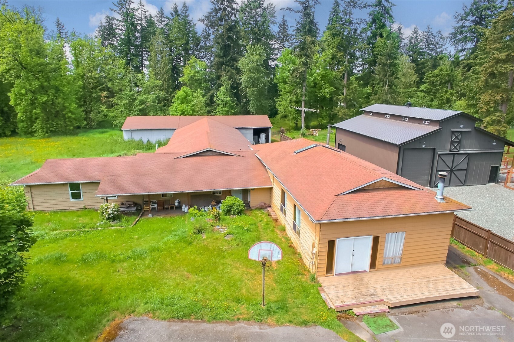 9402 48th Avenue E, Tacoma, WA 98446