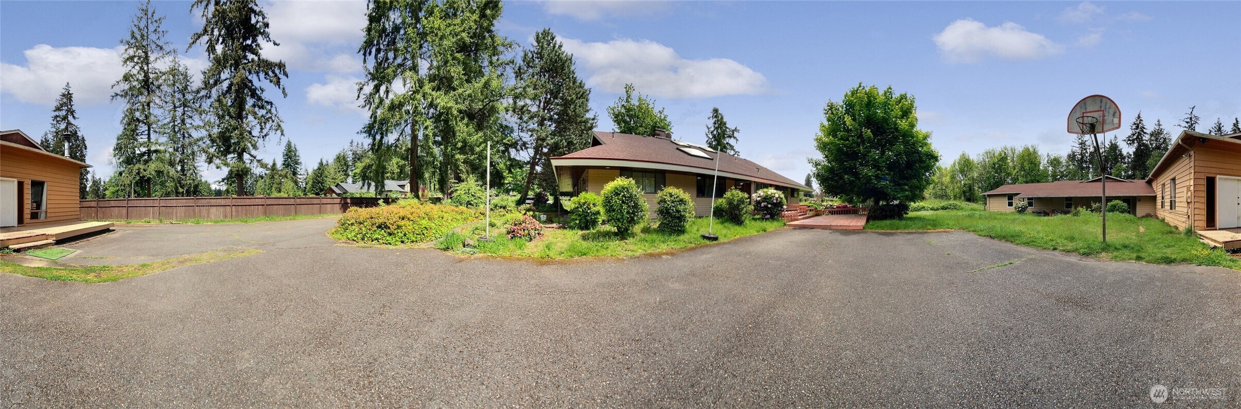 9402 48th Avenue E, Tacoma, WA 98446