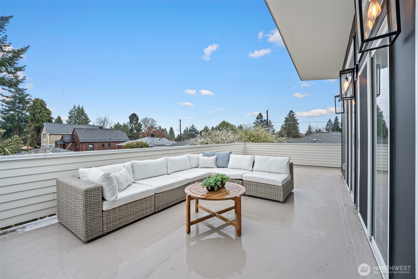 11242 Evanston Avenue N #B, Seattle, WA 98133