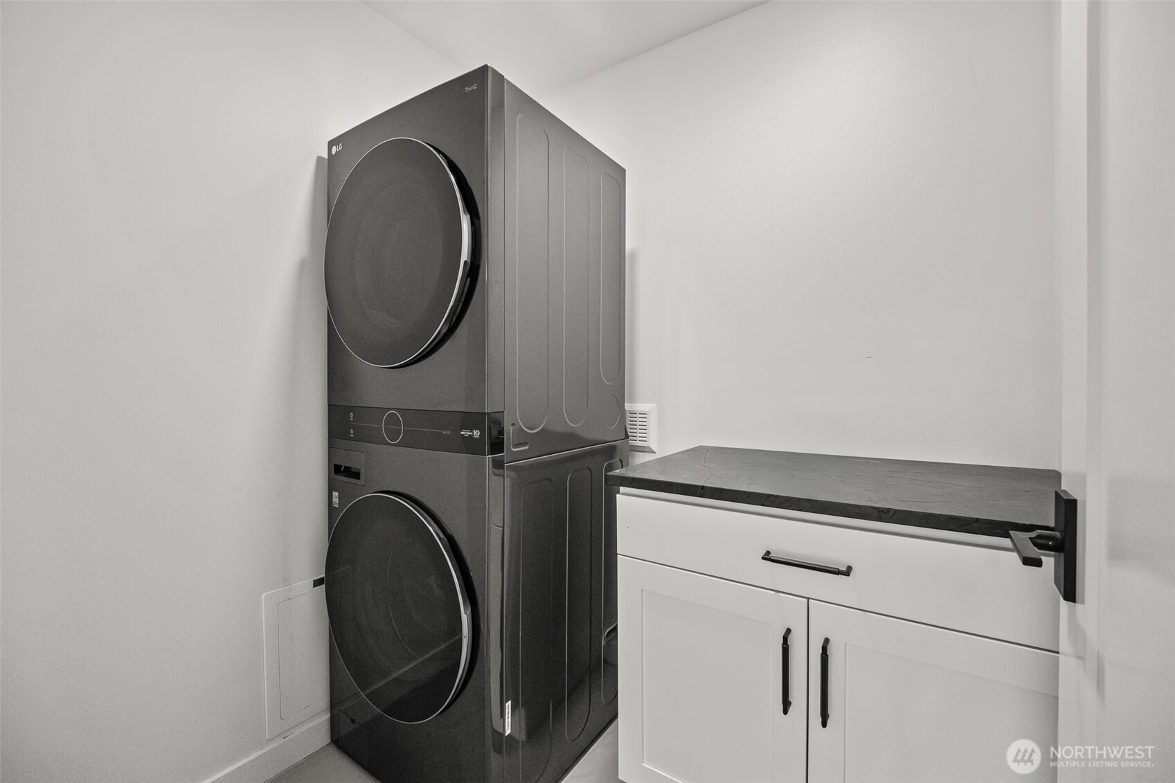 11242 Evanston Avenue N #B, Seattle, WA 98133