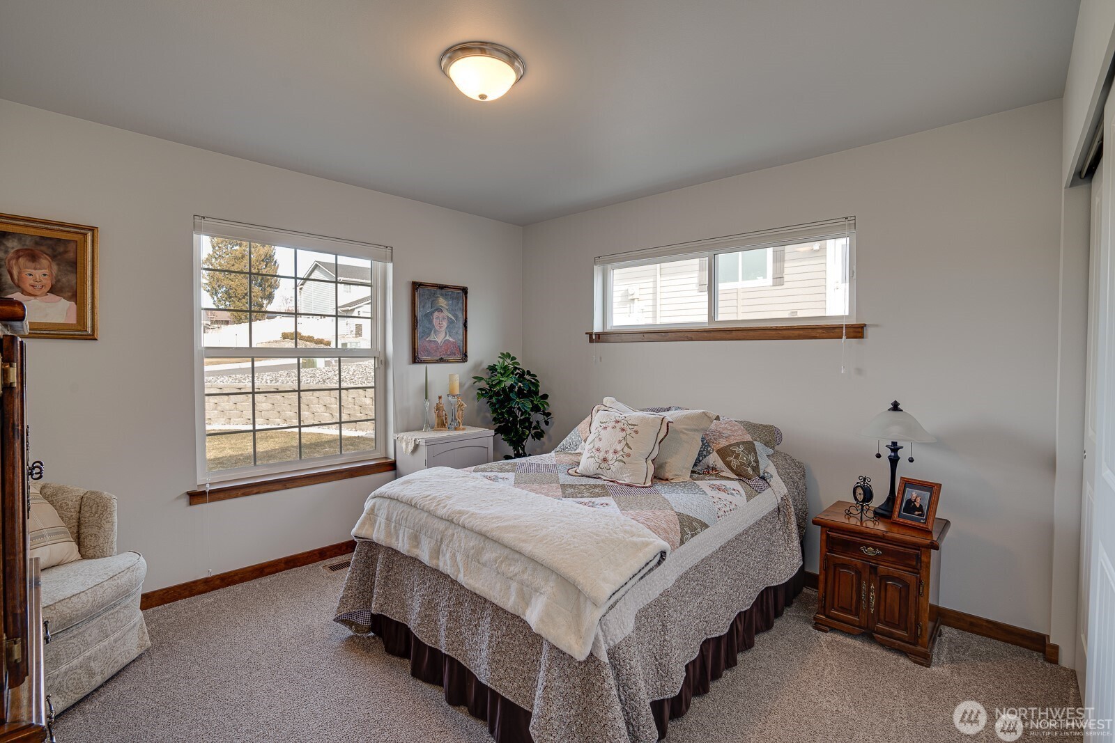 647 S Newton Avenue , East Wenatchee, WA 98802