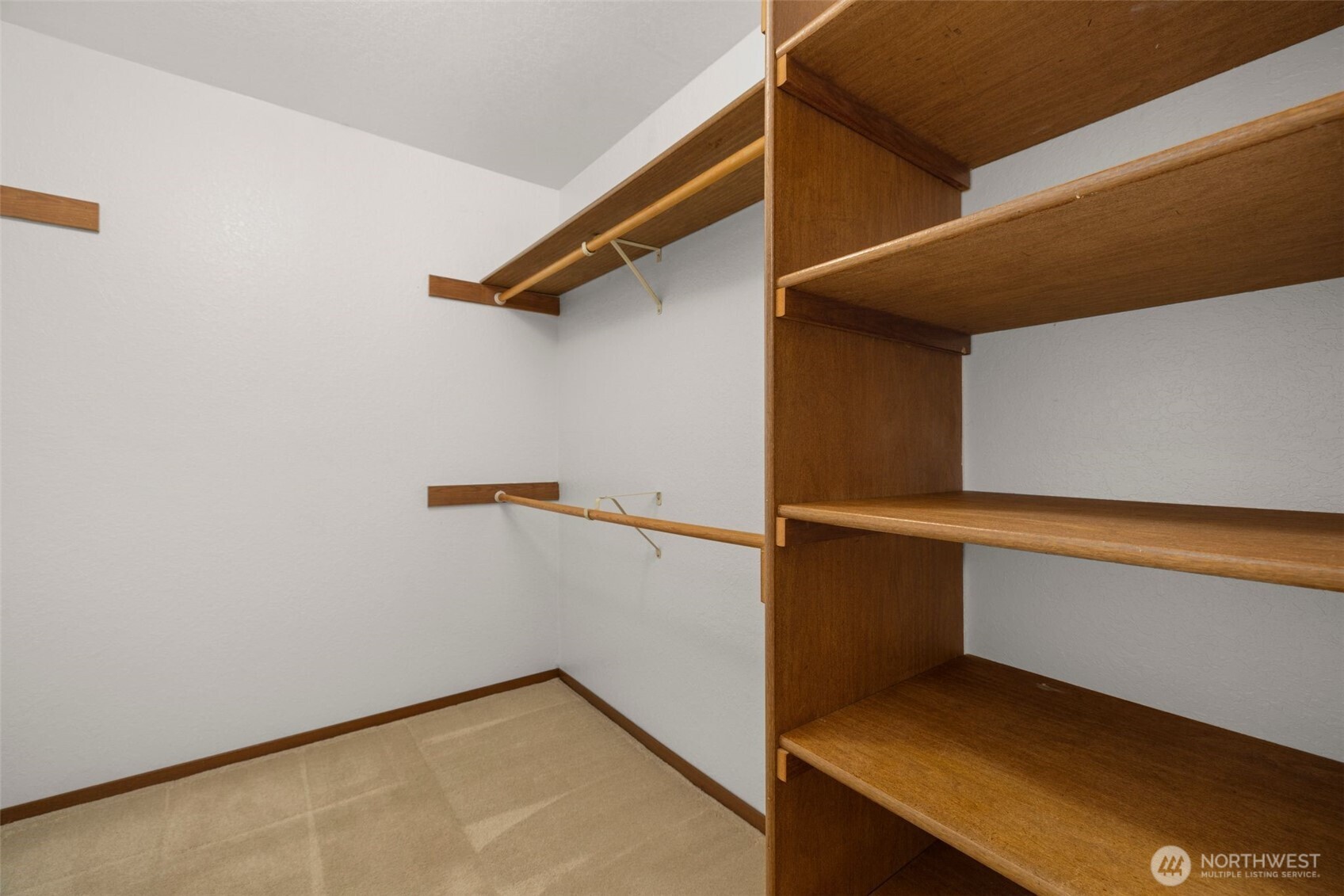 4202 Factoria Blvd SE #D2, Bellevue, WA 98006