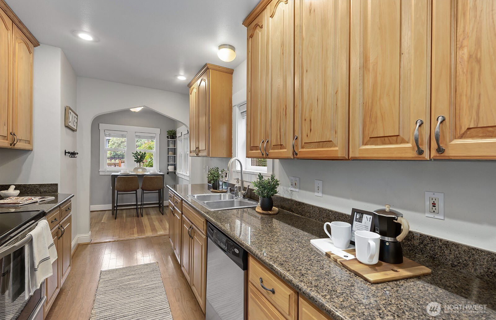 1516 NE 96th Street , Seattle, WA 98115