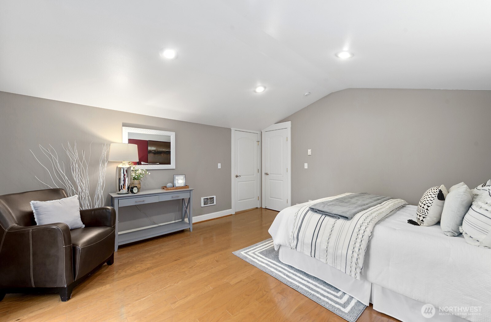 1516 NE 96th Street , Seattle, WA 98115