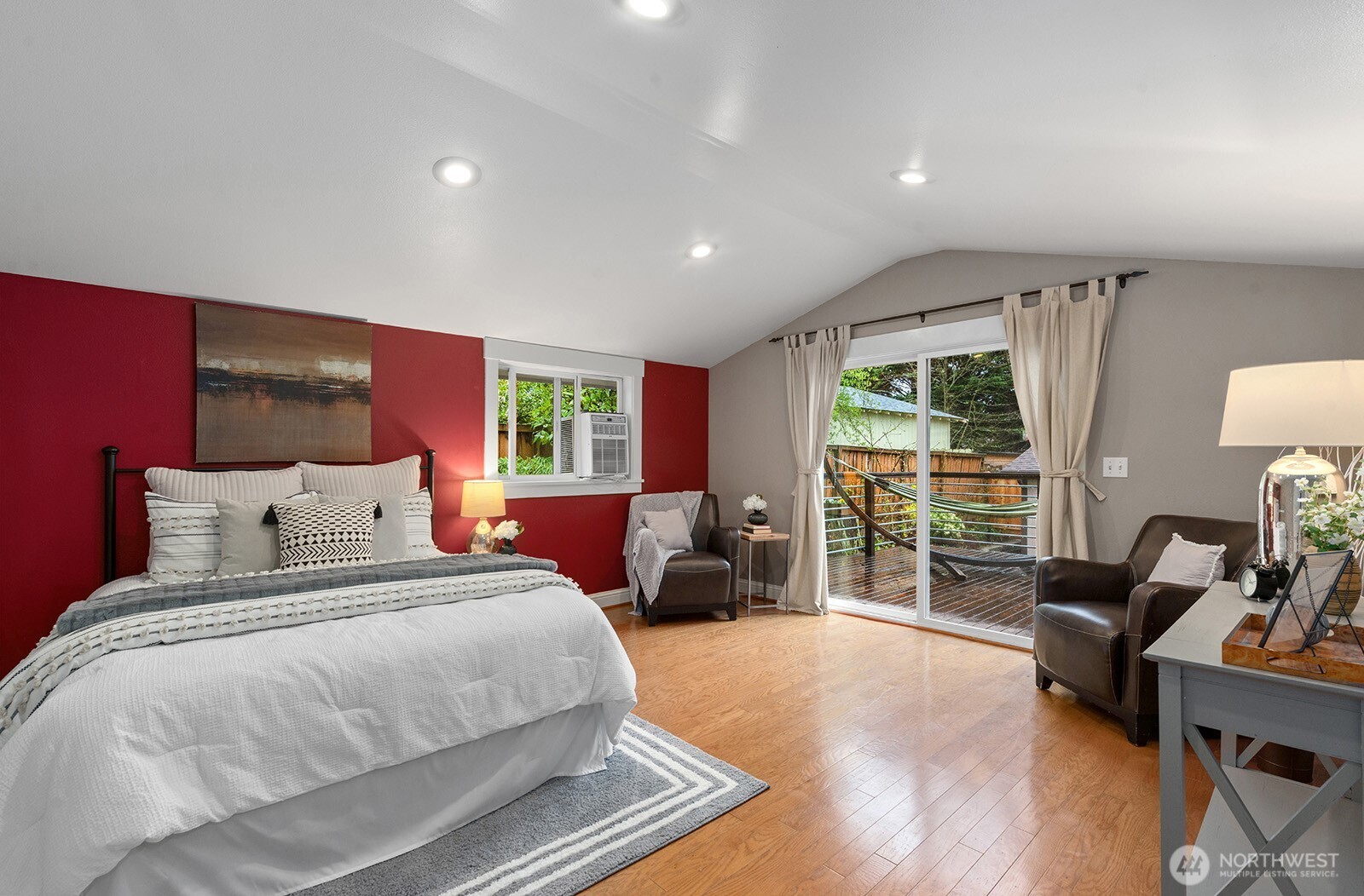 1516 NE 96th Street , Seattle, WA 98115