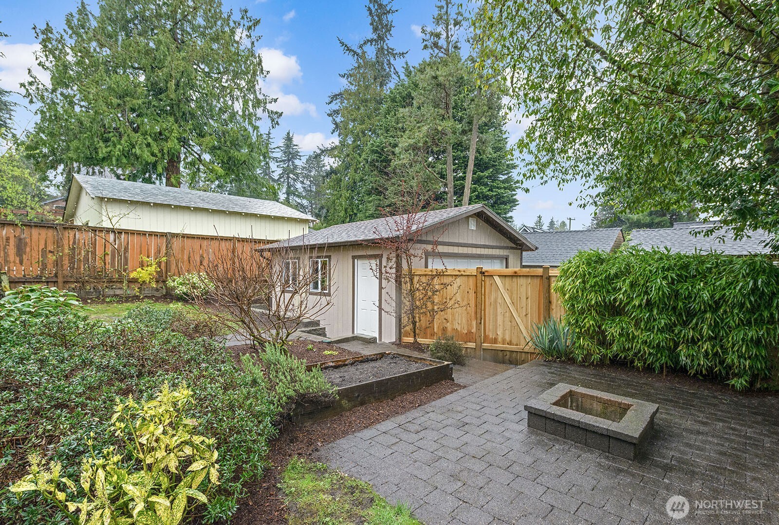 1516 NE 96th Street , Seattle, WA 98115