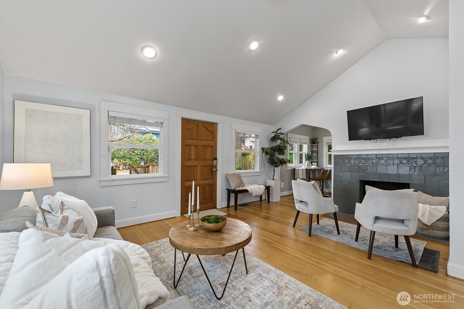 1516 NE 96th Street , Seattle, WA 98115