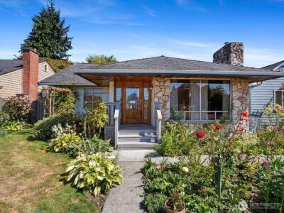 1035 Oakes Ave , Everett, WA 98201
