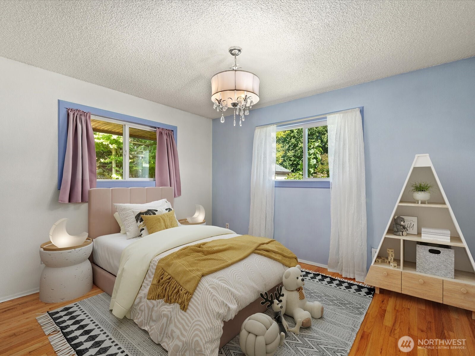 1035 Oakes Ave , Everett, WA 98201