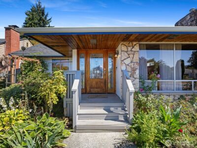 1035 Oakes Ave , Everett, WA 98201 - Photo 3