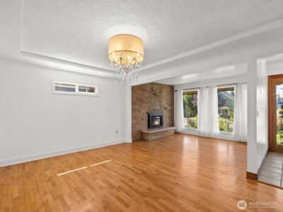 1035 Oakes Ave , Everett, WA 98201 - Photo 7
