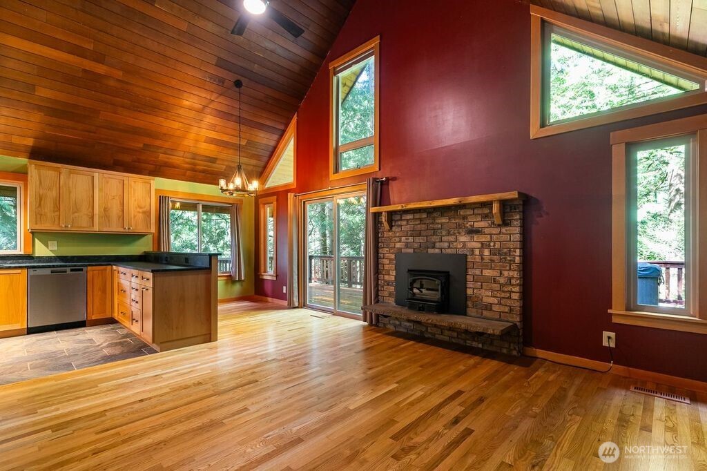 22 Berry Wood Place , Bellingham, WA 98229