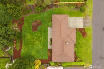 762 Hilltop Avenue , Kent, WA 98031