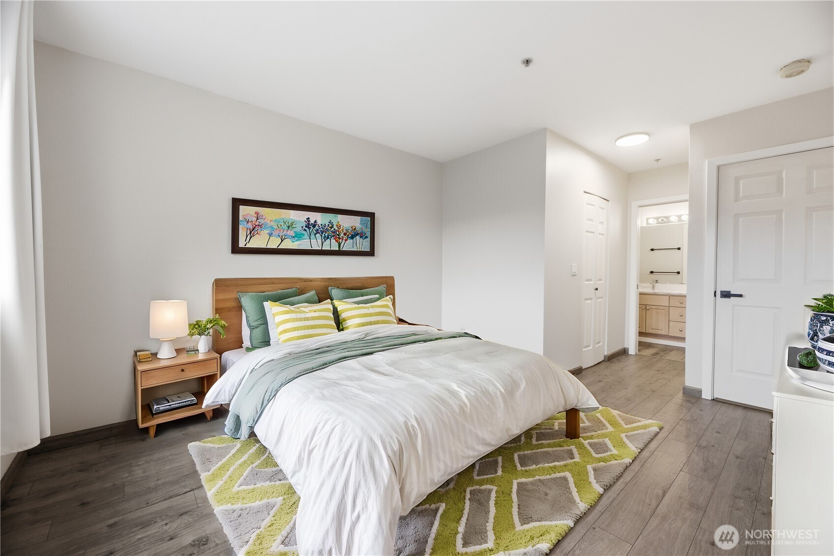 15340 Macadam Road S #B206, Tukwila, WA 98188