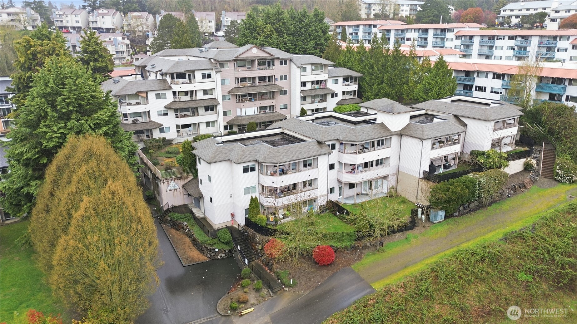 15340 Macadam Road S #B206, Tukwila, WA 98188