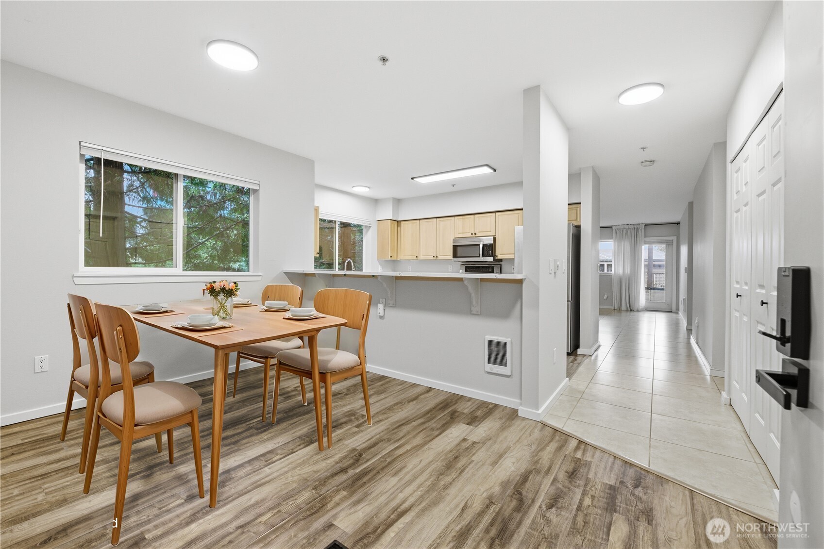 15340 Macadam Road S #B206, Tukwila, WA 98188