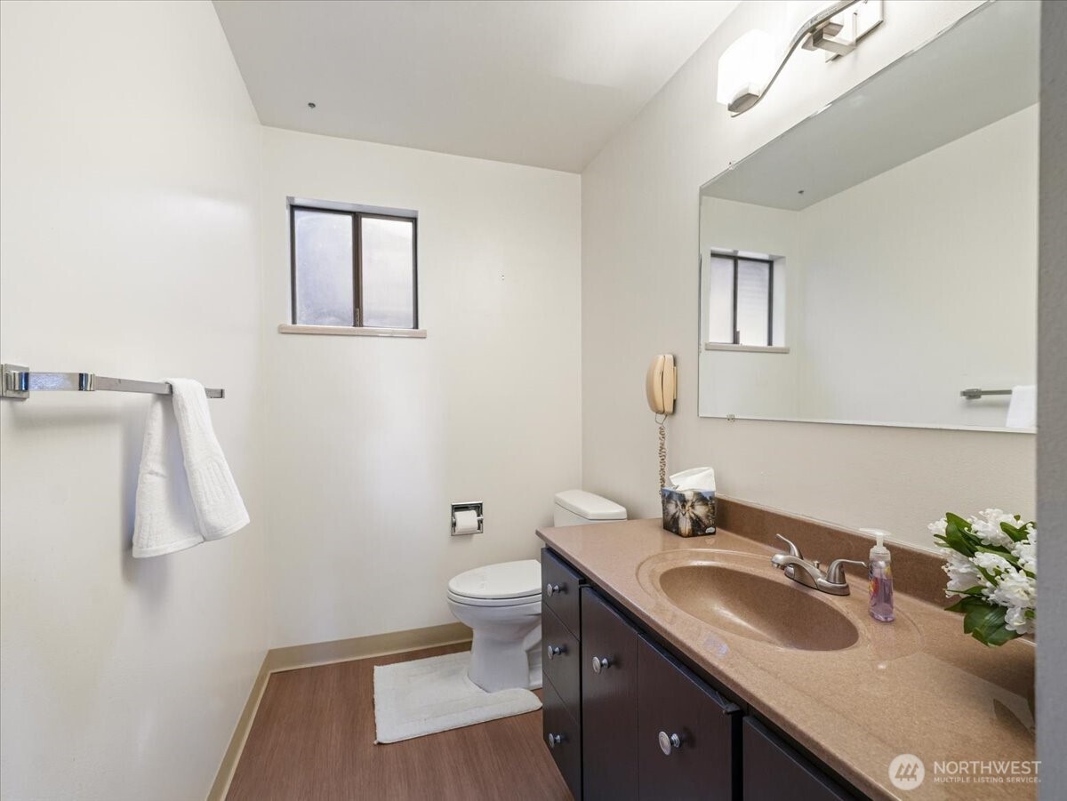 23850 43rd Avenue S, Kent, WA 98032