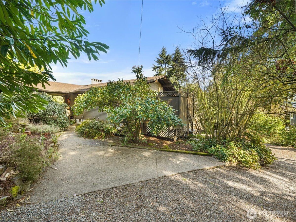 23850 43rd Avenue S, Kent, WA 98032