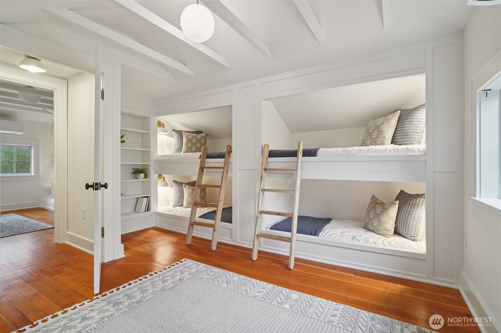 314 N 117th Street , Seattle, WA 98133