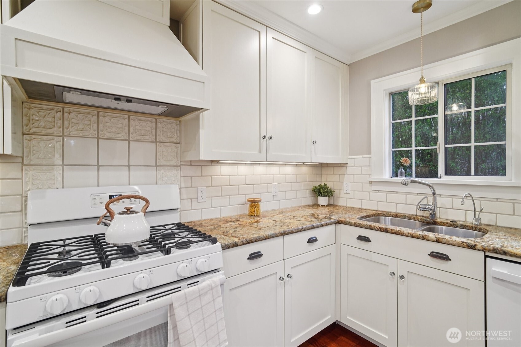 314 N 117th Street , Seattle, WA 98133