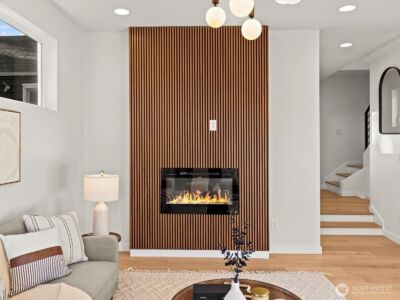 12834 Ashworth Avenue N, Seattle, WA 98133 - Photo 15