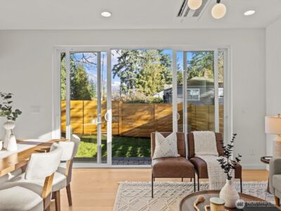 12834 Ashworth Avenue N, Seattle, WA 98133 - Photo 16