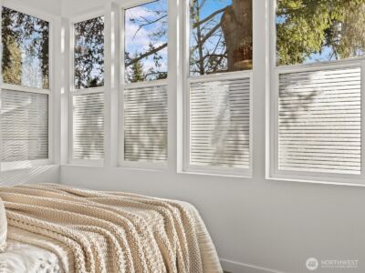 12834 Ashworth Avenue N, Seattle, WA 98133 - Photo 26