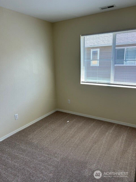 2055 Garry Oaks Avenue #B, Dupont, WA 98327