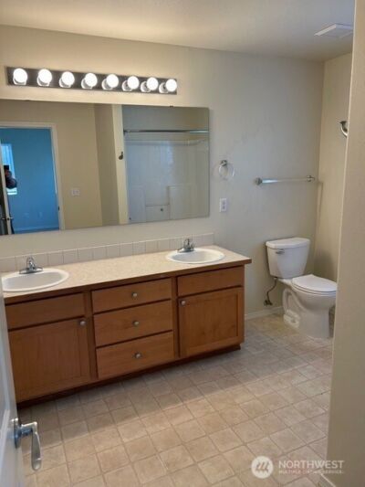 2055 Garry Oaks Avenue #B, Dupont, WA 98327 - Photo 20