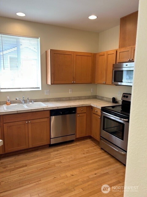 2055 Garry Oaks Avenue #B, Dupont, WA 98327