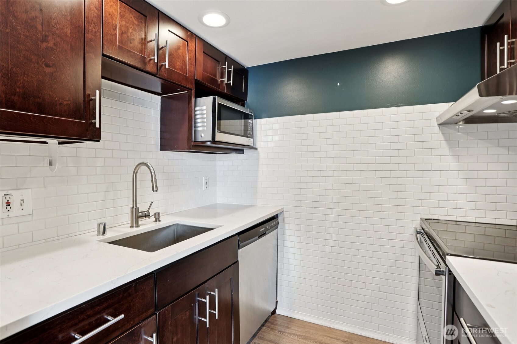 2201 3rd Avenue #1001, Seattle, WA 98121