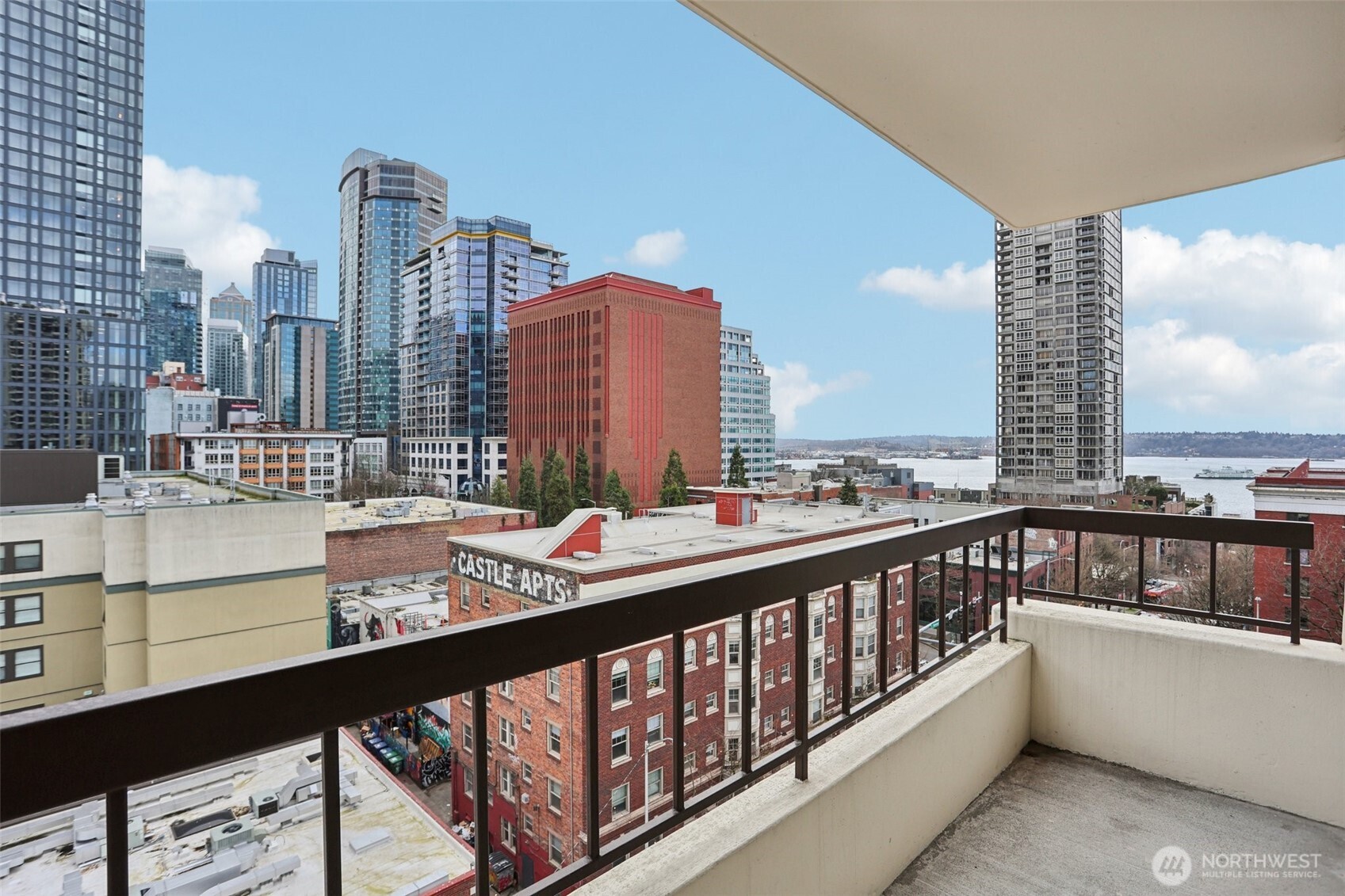 2201 3rd Avenue #1001, Seattle, WA 98121