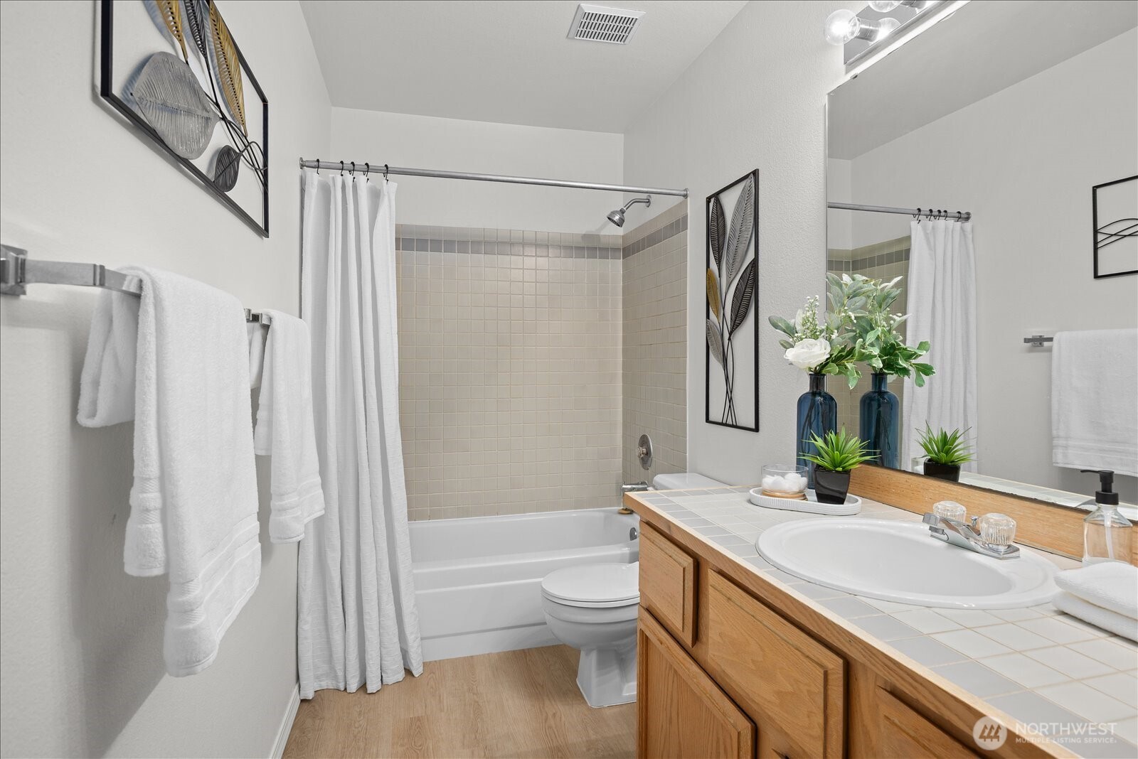 7250 NE Old Redmond Rd #F124, Redmond, WA 98052