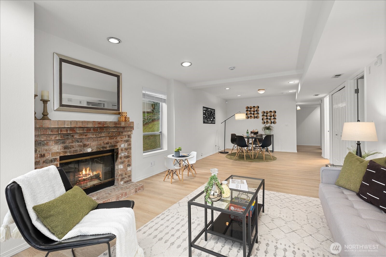 7250 NE Old Redmond Rd #F124, Redmond, WA 98052