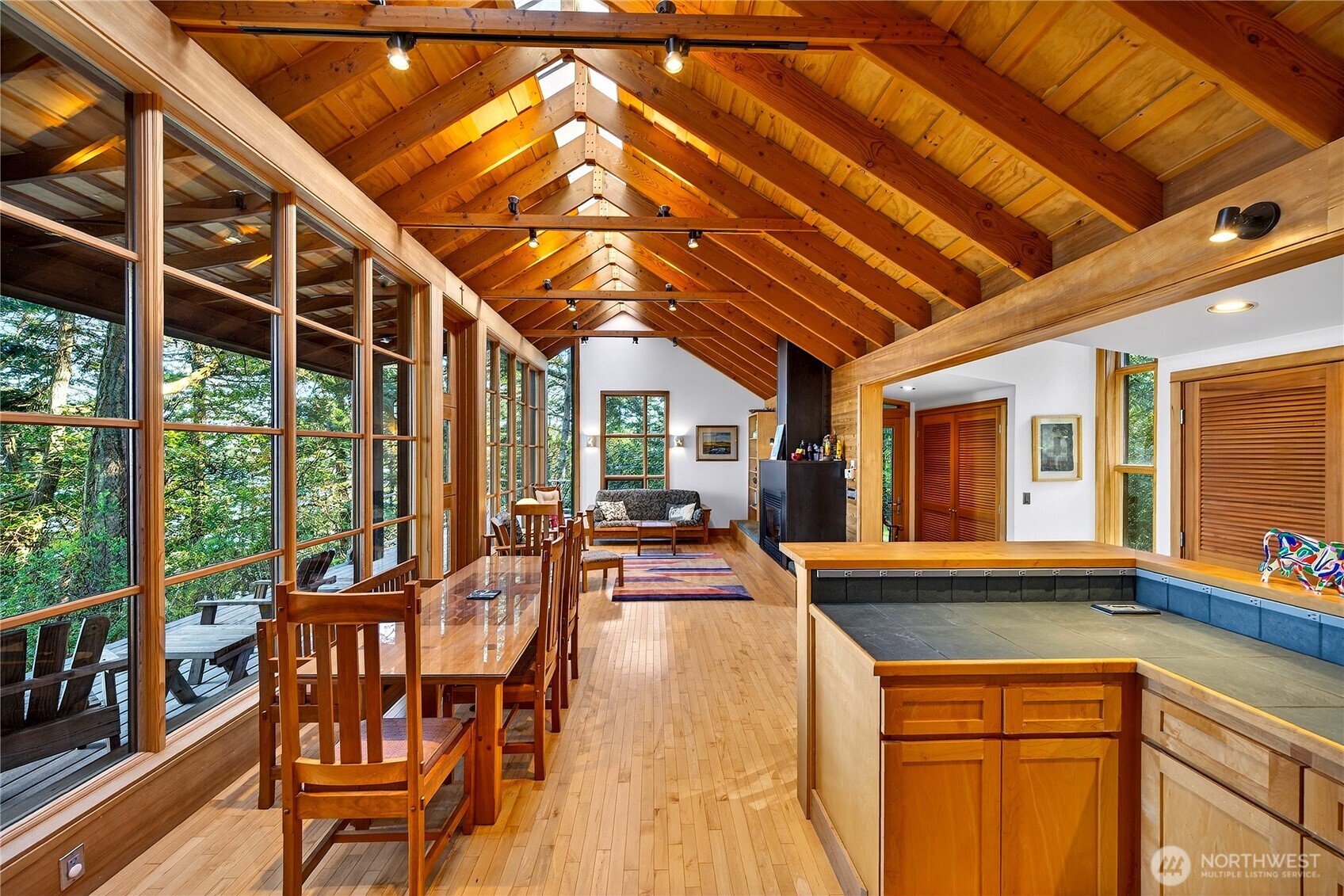 7457 Holiday Boulevard , Anacortes, WA 98221