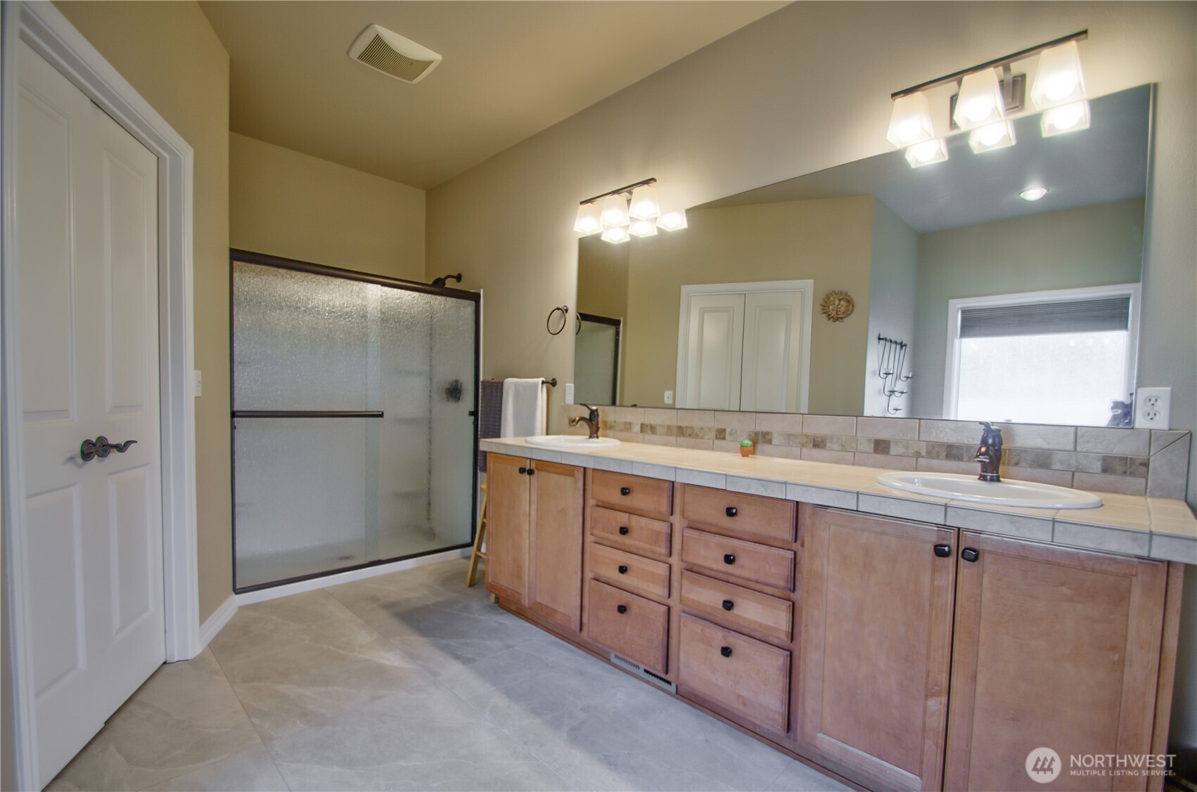 5403 Lemon Road NE, Olympia, WA 98506