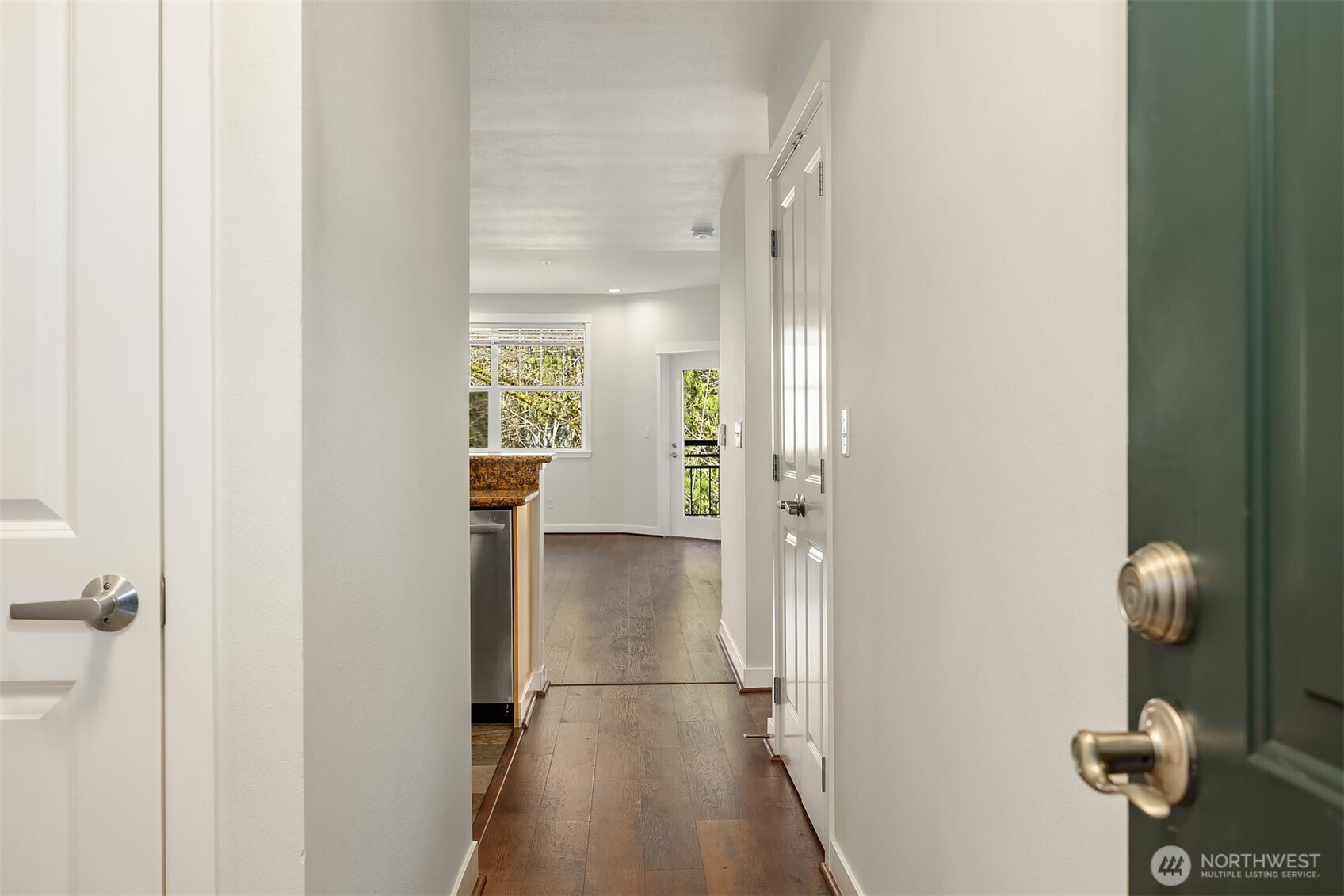 1000 Cabin Creek Lane SW #B303, Issaquah, WA 98027