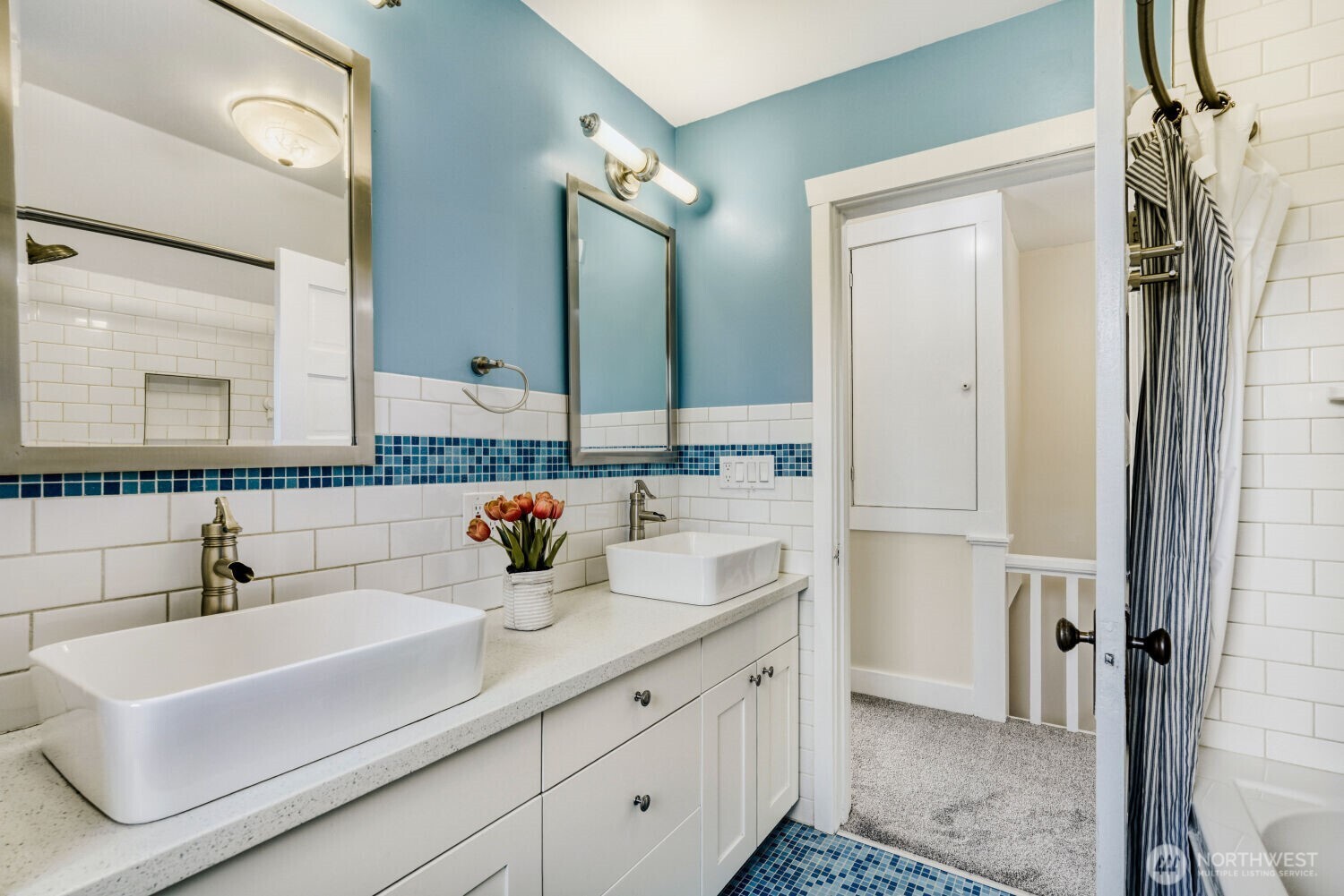 348 NE 57th Street , Seattle, WA 98105