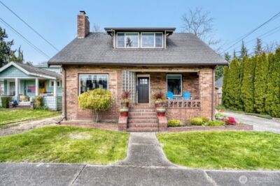 348 NE 57th Street , Seattle, WA 98105 - Photo 2