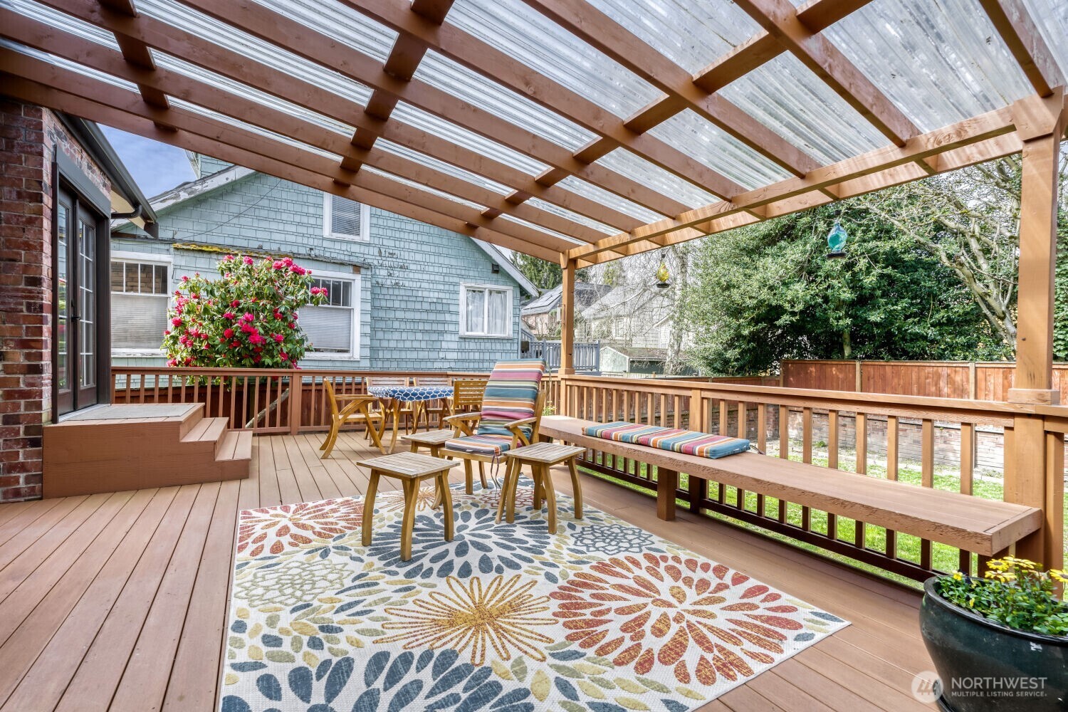 348 NE 57th Street , Seattle, WA 98105